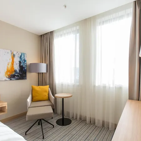 酒店 Courtyard By Marriott 4*