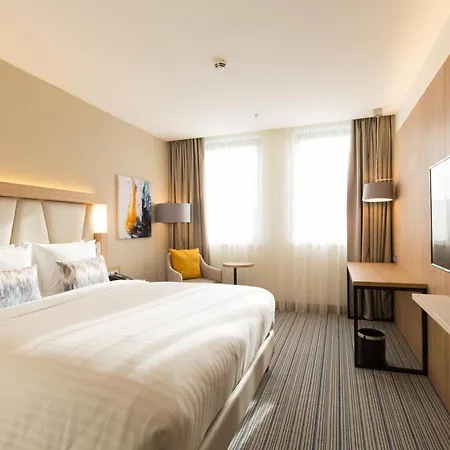 מלון Courtyard By Marriott