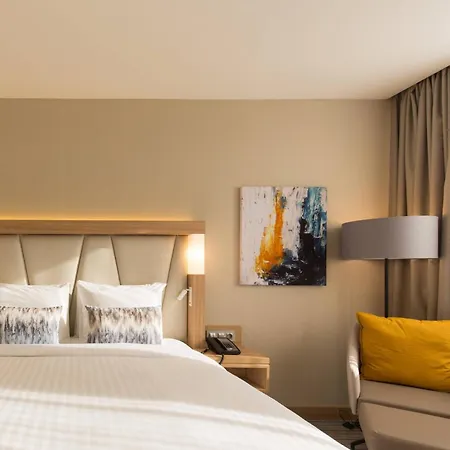 Courtyard By Marriott 4*