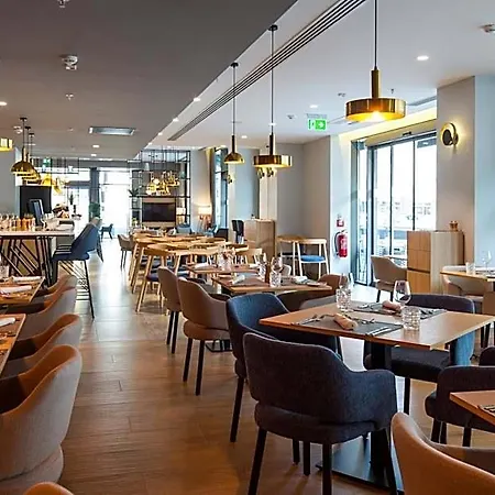 מלון Courtyard By Marriott