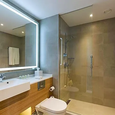 Courtyard By Marriott Hotel