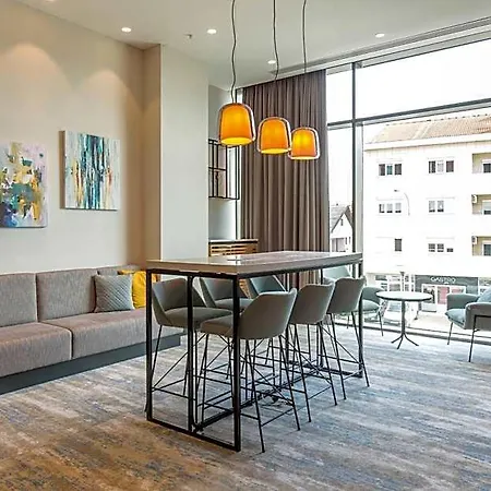 Courtyard By Marriott