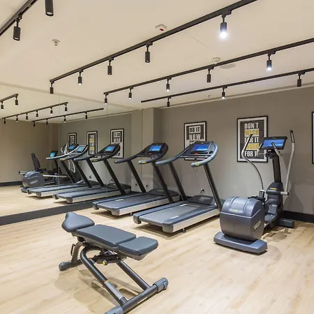 Courtyard By Marriott מלון 4*