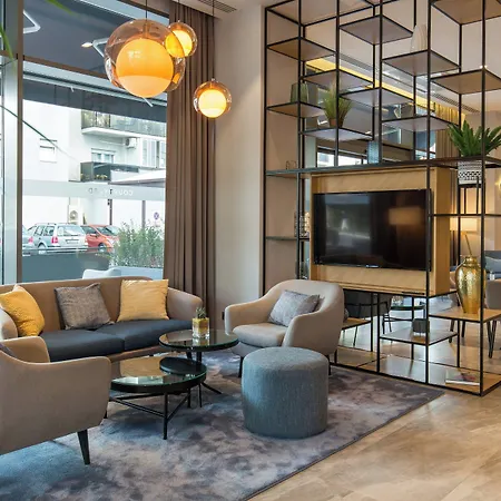 Courtyard By Marriott מלון