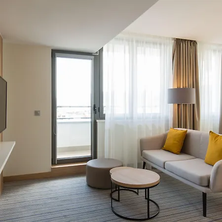 Courtyard By Marriott