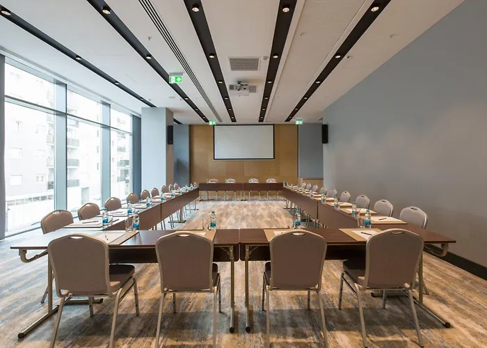 Courtyard By Marriott Hotel 4*