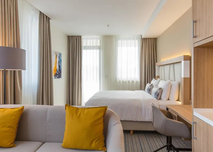 Hotel Courtyard By Marriott