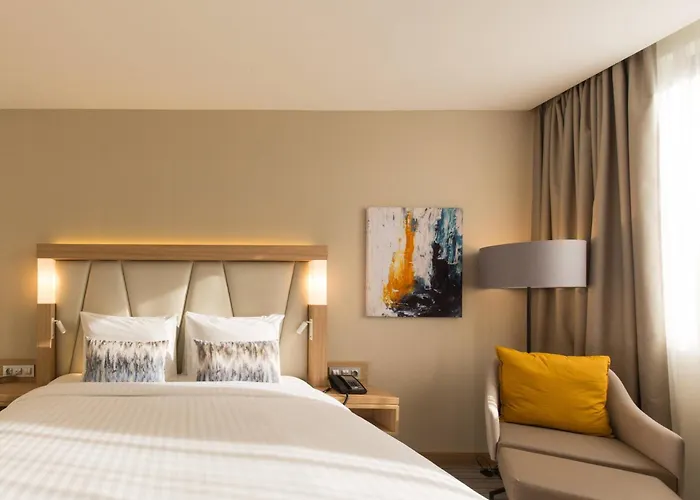 Courtyard By Marriott 4*