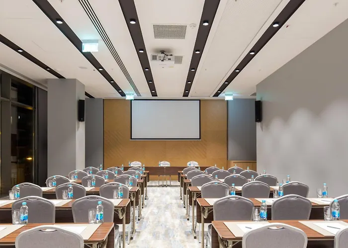 Courtyard By Marriott 4*