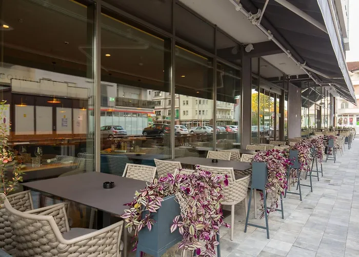 Courtyard By Marriott