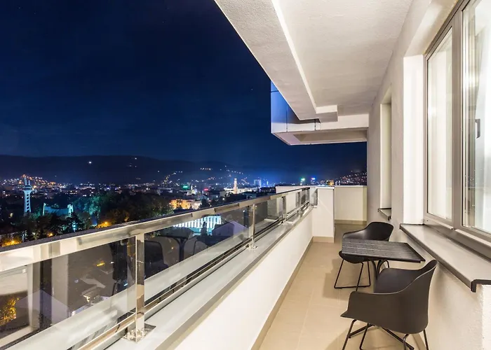 Courtyard By Marriott Hotel